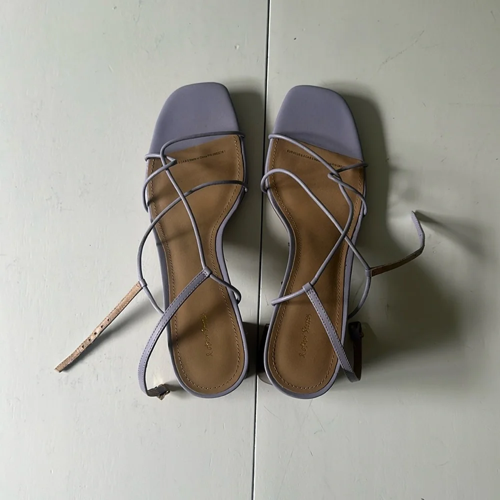 & Other Stories Lilac High Heels GREAT CONDITION Size 9.5 Women’s - Picture 2 of 8